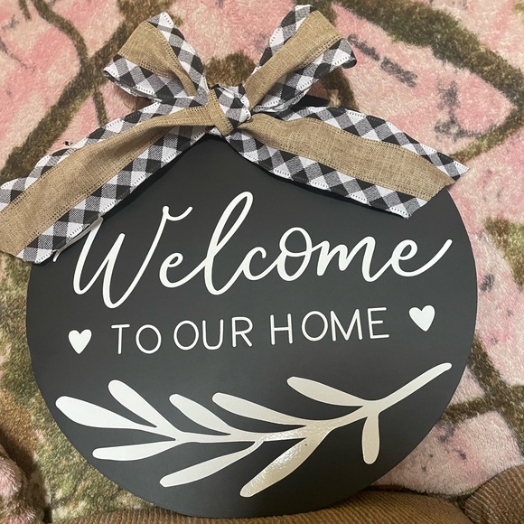 Welcome sign !! - Picture 1 of 2